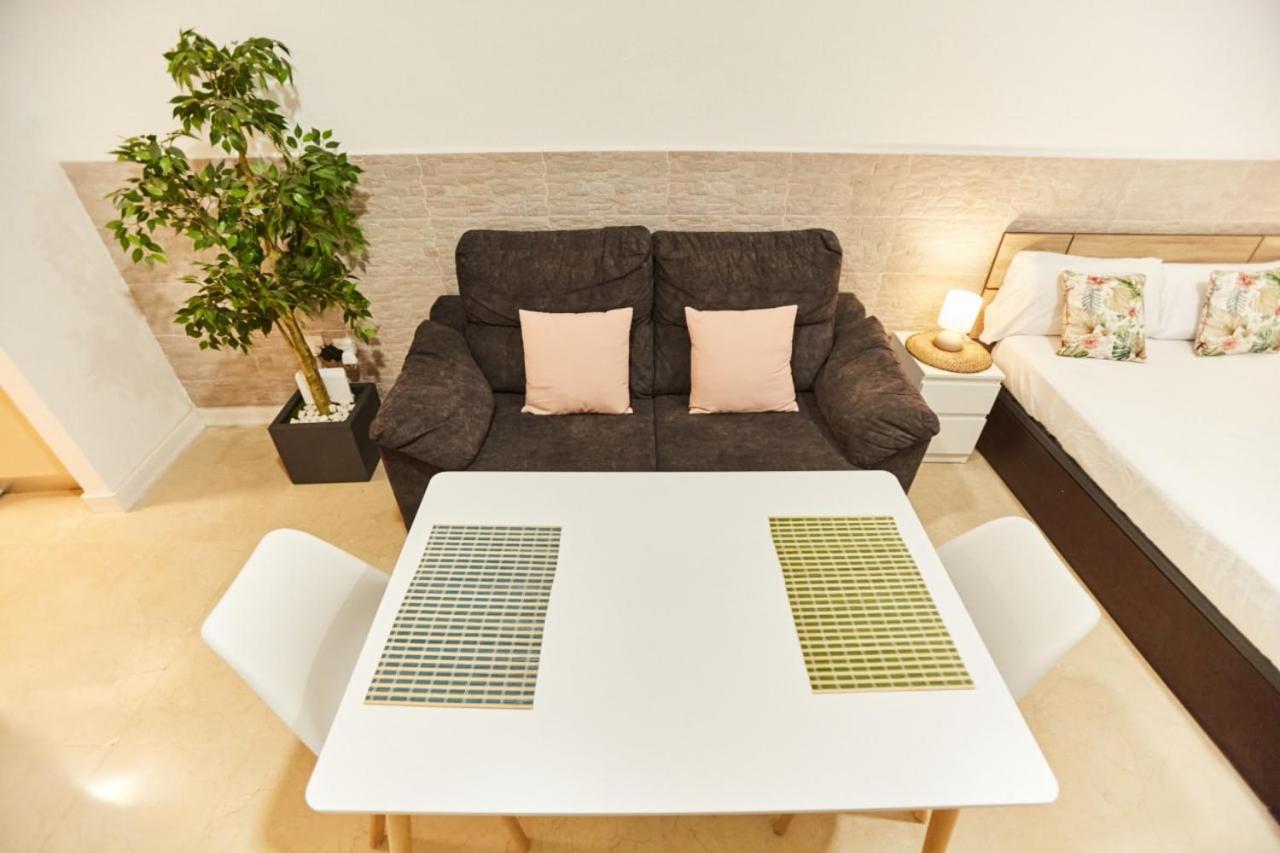 Charming House - Calm And Comfort In The Center Sevilla Eksteriør bilde