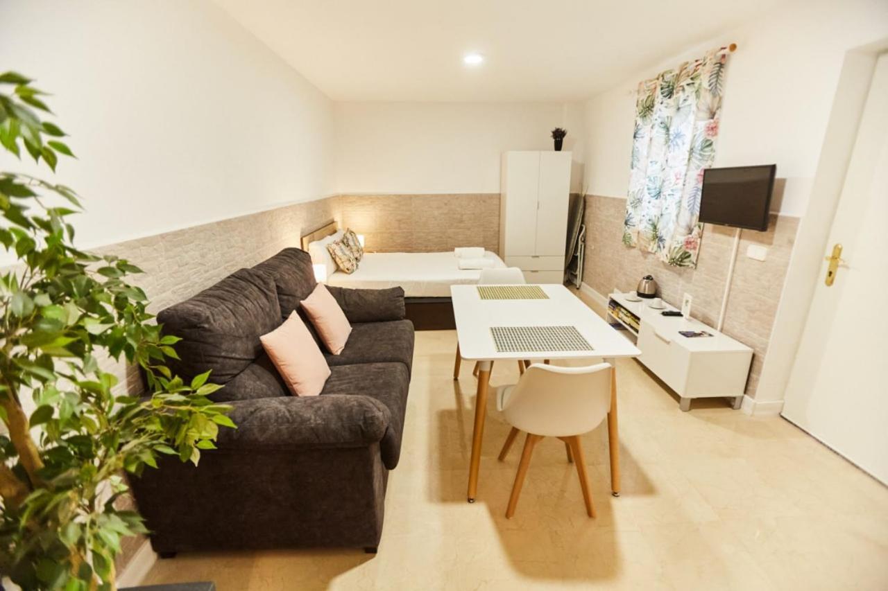 Charming House - Calm And Comfort In The Center Sevilla Eksteriør bilde